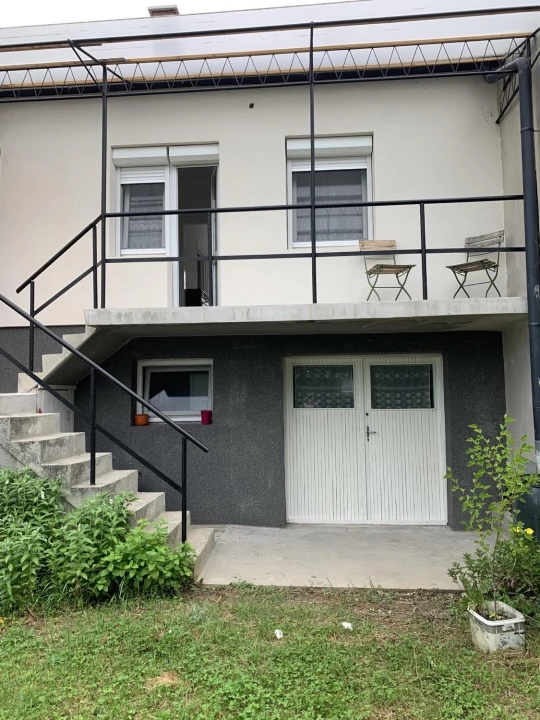 Eladó sorház, Keszthely