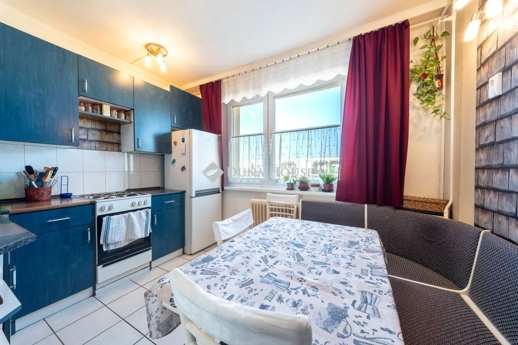 Eladó lakás, Tiszaújváros