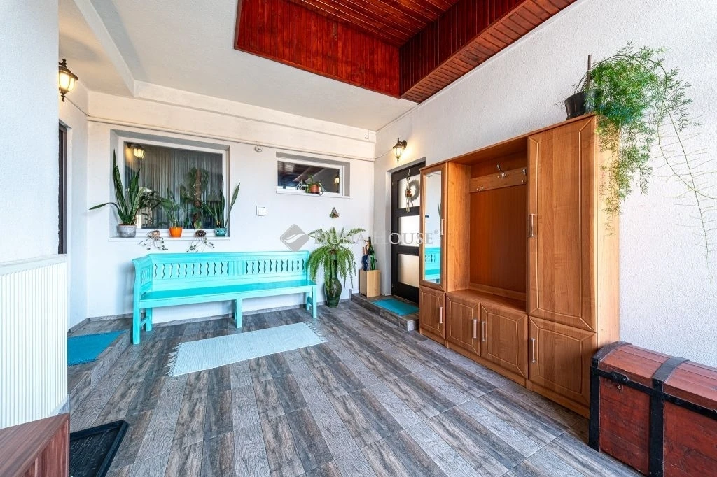 c3-1-name c2-1-name, Miskolc, Géza utca