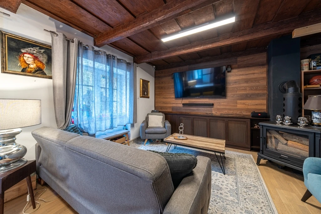 c3-1-name c2-1-name, Miskolc, Lillafüred, Losonczy István utca