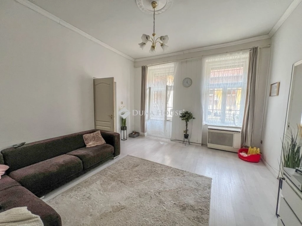 Eladó lakás, Budapest 10. ker.