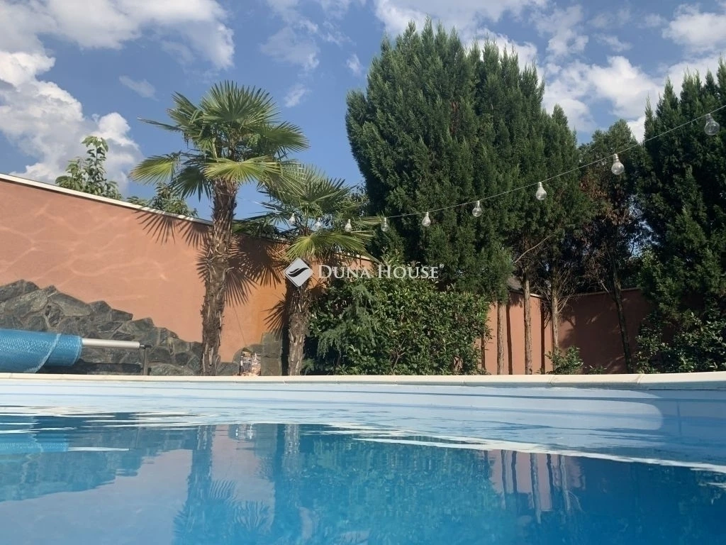 Eladó ház, Budapest 20. ker.