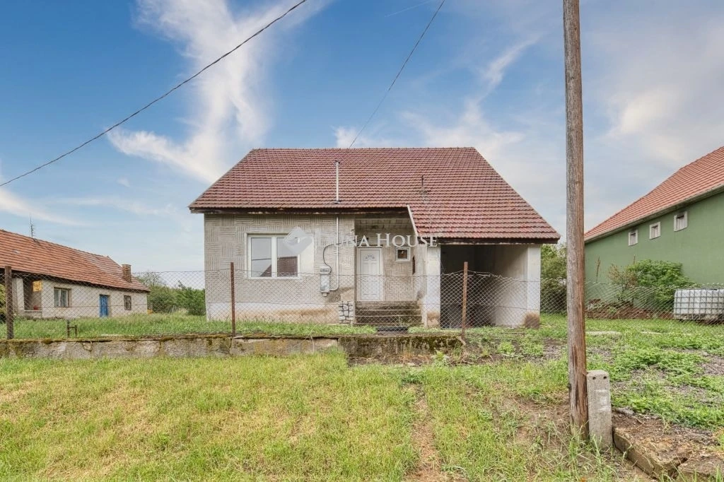 Eladó ház, Emőd