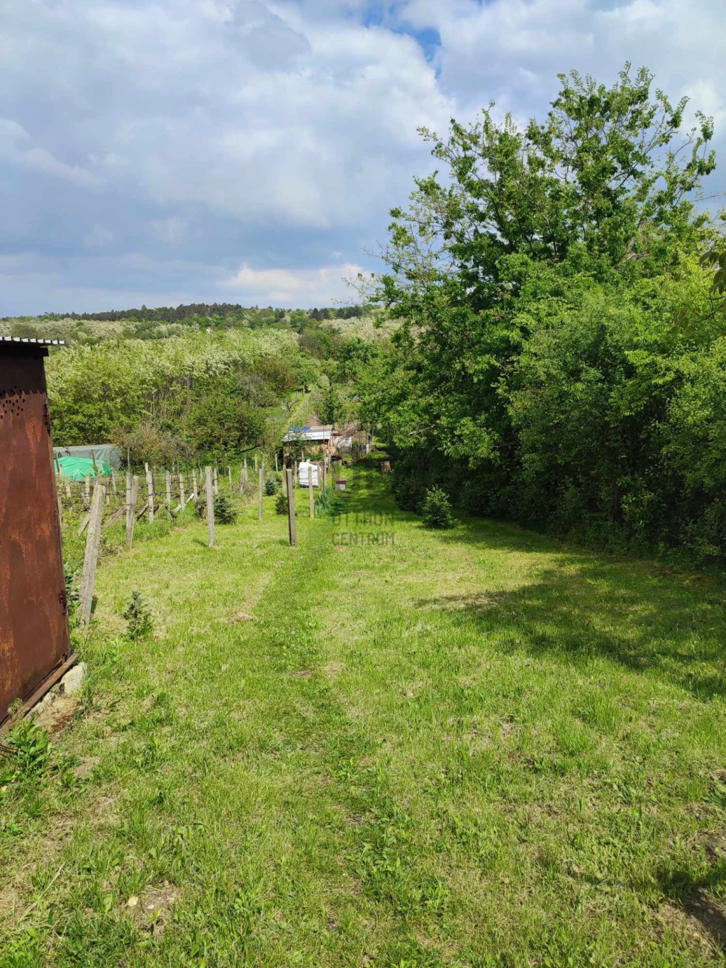 For sale periphery plot, Dunaalmás, Dunaalmás