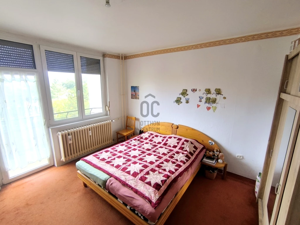 c3-1-name c2-19-name, Tatabánya, Kertvárosi ltp.