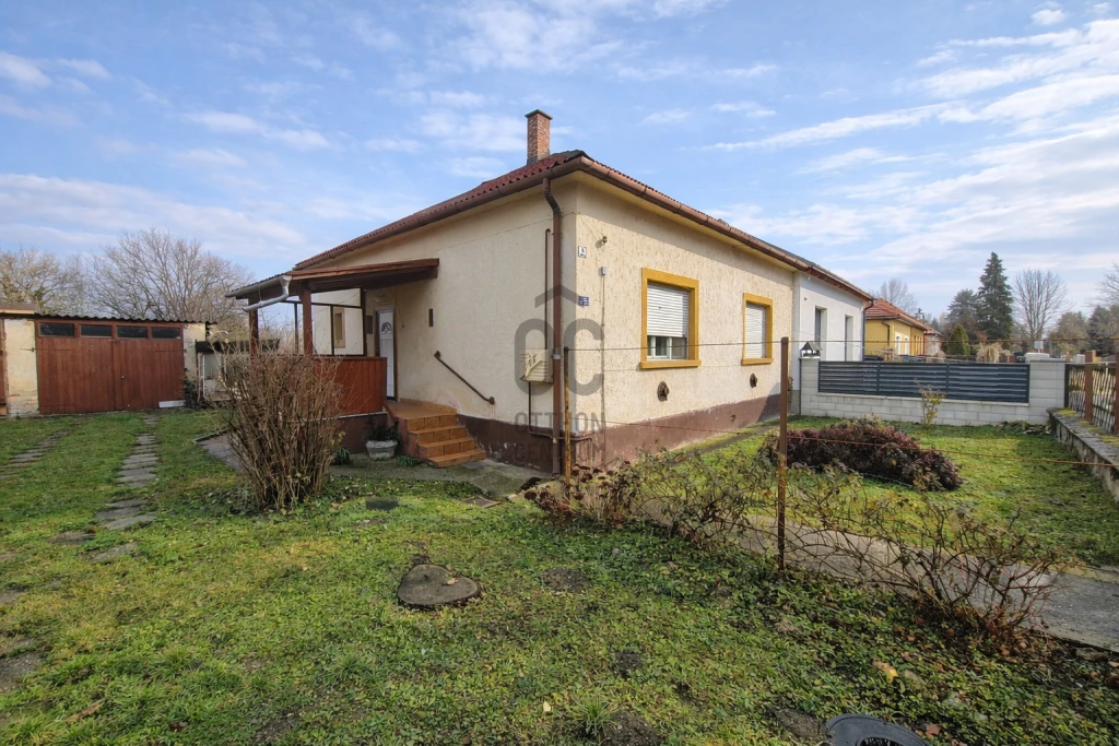 For sale house, Tata, Tóváros