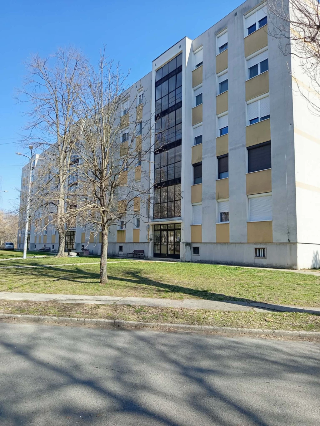 For sale brick flat, Almásfüzitő, Almásfüzitő