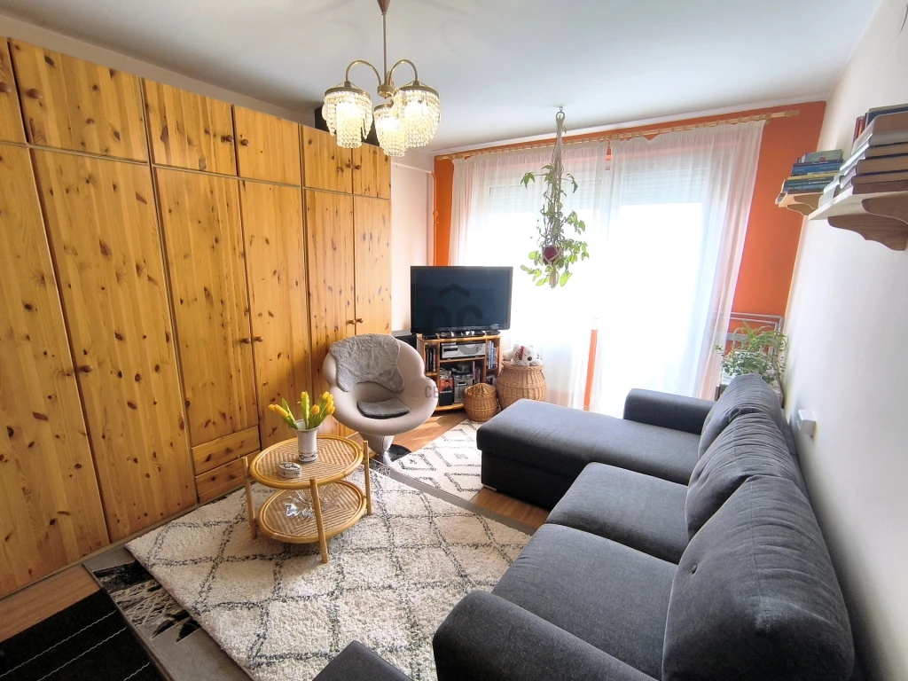 Eladó panellakás, Tatabánya, Bánhidai ltp.