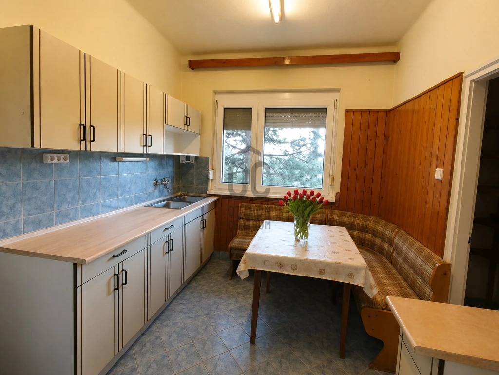 c3-1-name c2-19-name, Komárom, Komárom város