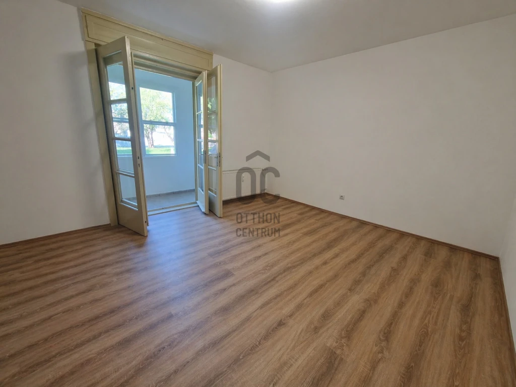 Eladó téglalakás, Almásfüzitő, Almásfüzitő
