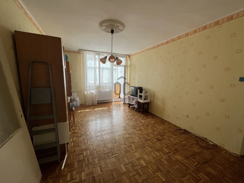 Eladó társasházi lakás, Tatabánya, Dózsakert