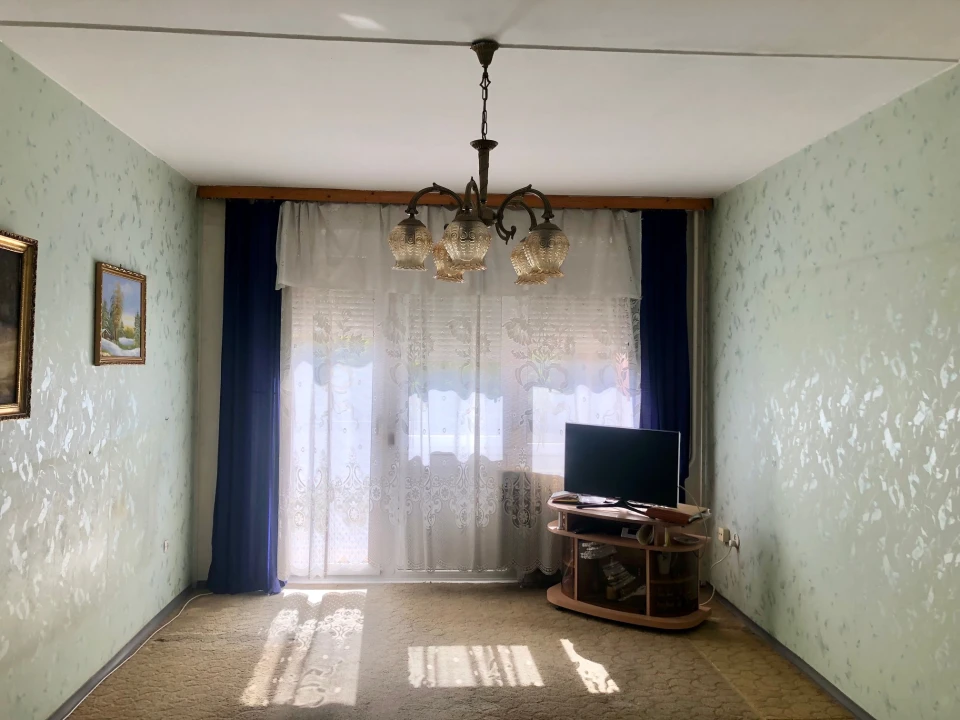 c3-1-name c2-20-name, Győr, Kodály Zoltán utca