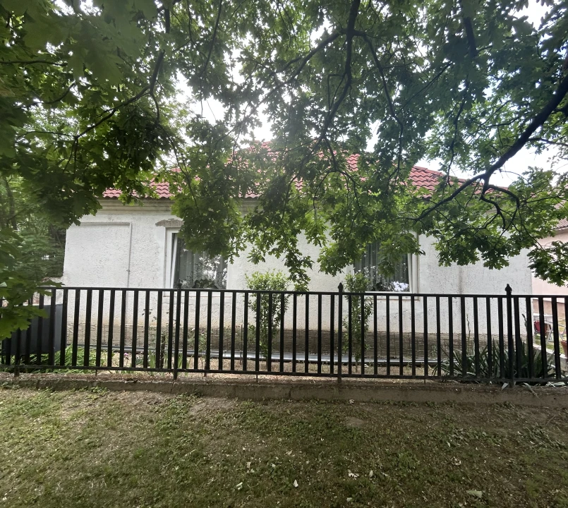 Eladó családi ház, Győr