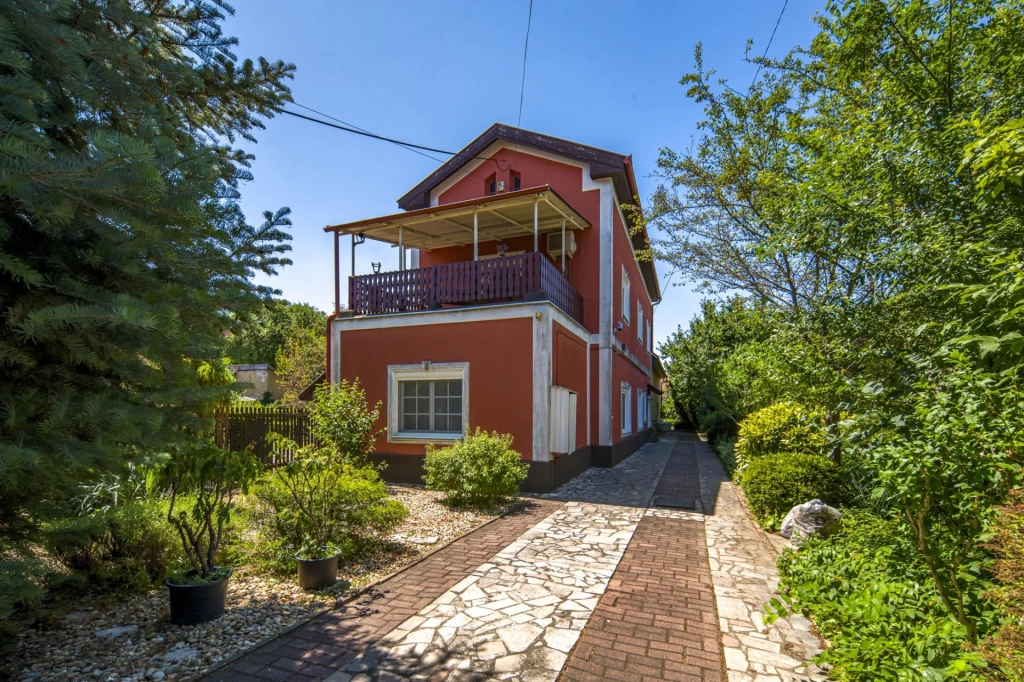 Eladó Ház, Budapest XVI. kerület Emma utca 171.900.000 Ft