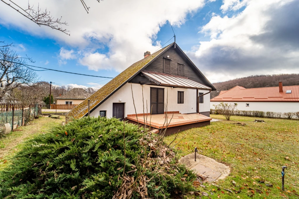 c3-1-name c2-61-name, Mátraszentimre, Arany János utca