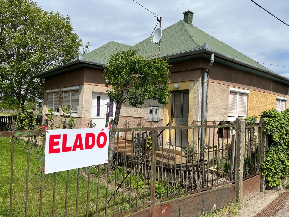 Eladó családi ház, Hajdúsámson, Árpád utca