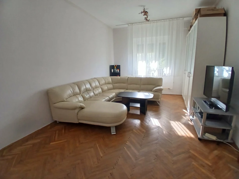 Kiadó téglalakás, Debrecen, Dobozi utca