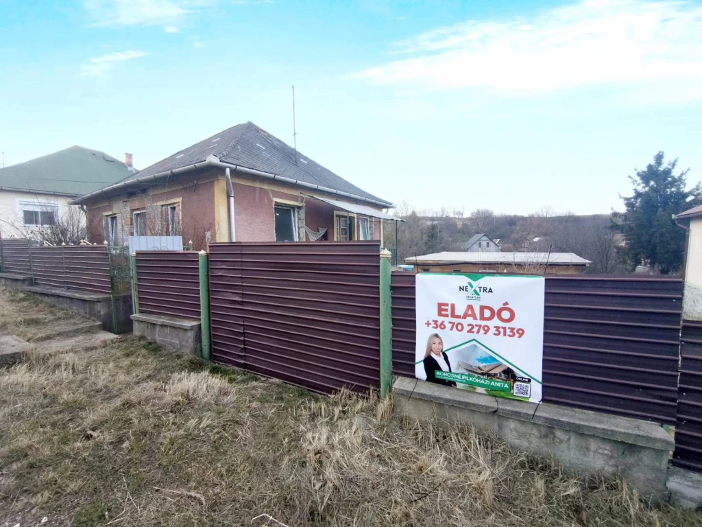 Eladó Tardonán egy 1526 m² ÉPÍTÉSI TELEK bontandó házzal