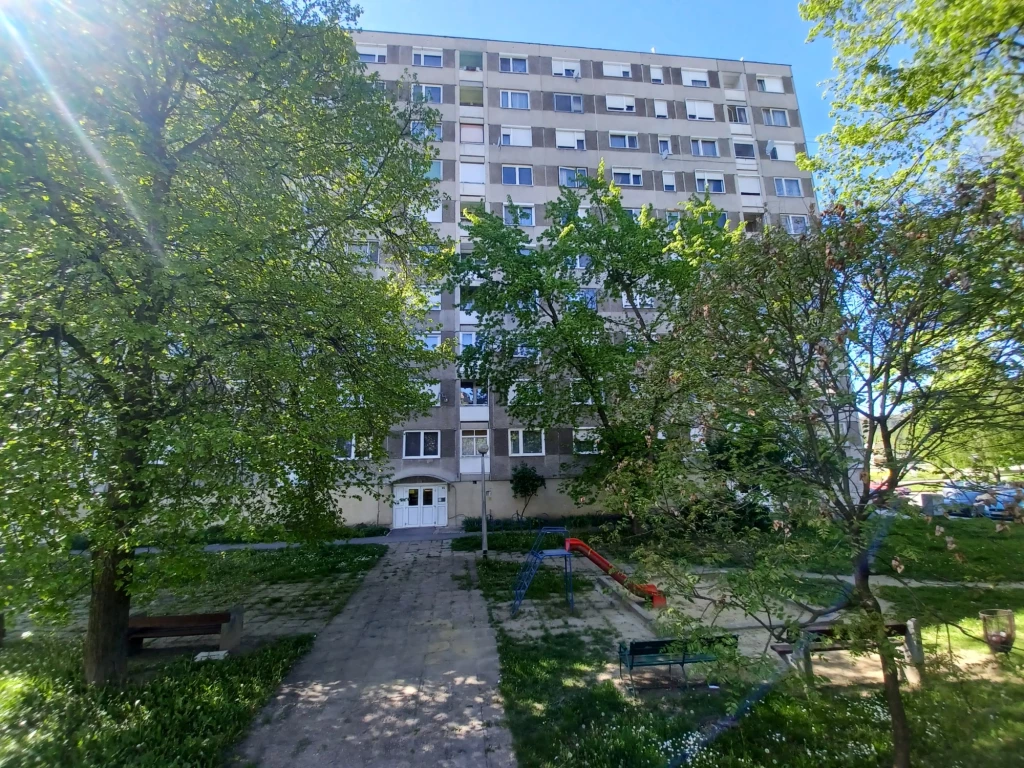 c3-1-name c2-19-name, Ózd, Nemzetőr utca 17