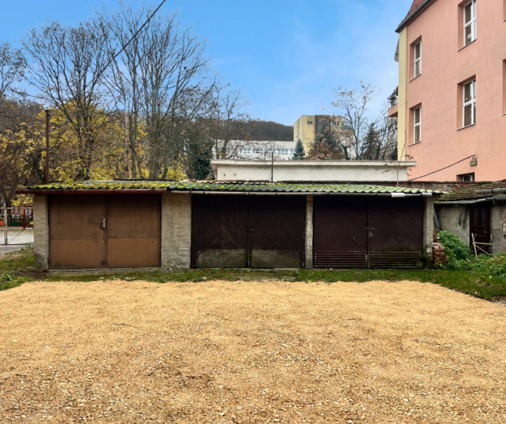 c3-1-name c2-74-name, Miskolc