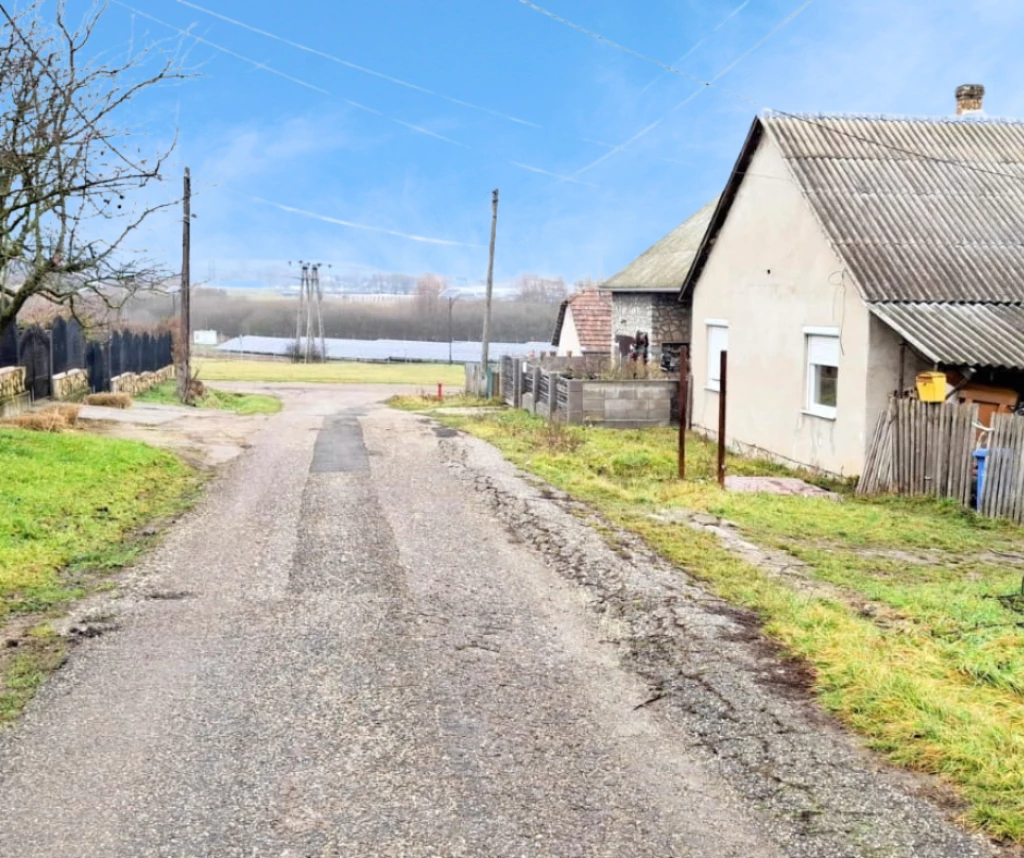 Sajószentpéter családi házas övezetében telek eladó