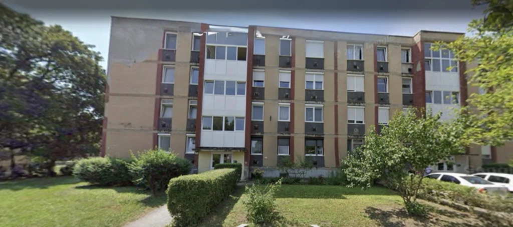 For sale depository, Kazincbarcika, Ifjúmunkás tér 14