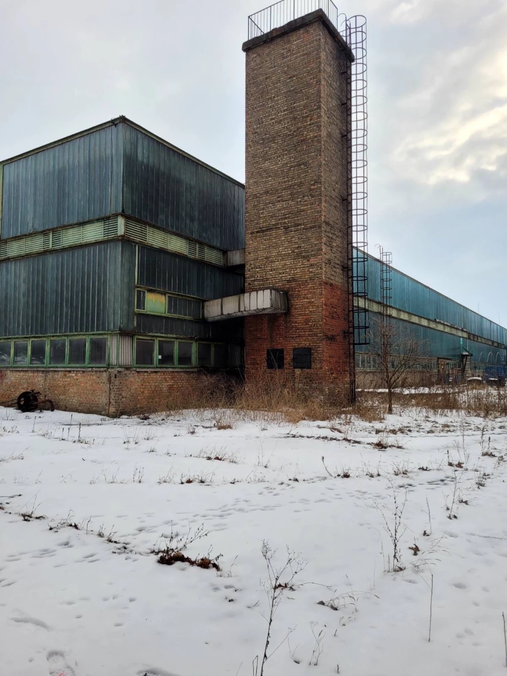 EXKLUZÍV IPARI PORTFÓLIÓ – ENCS, M30 MENTÉN