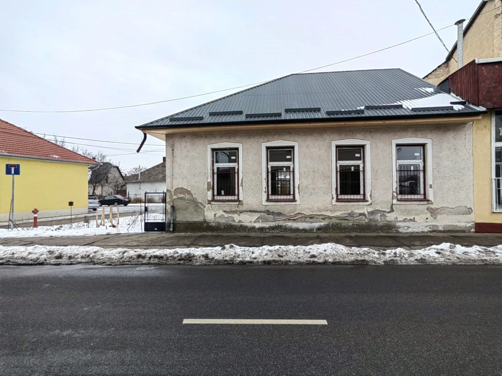 Eladó téglalakás, Mezőcsát, Bacsó Bála 1