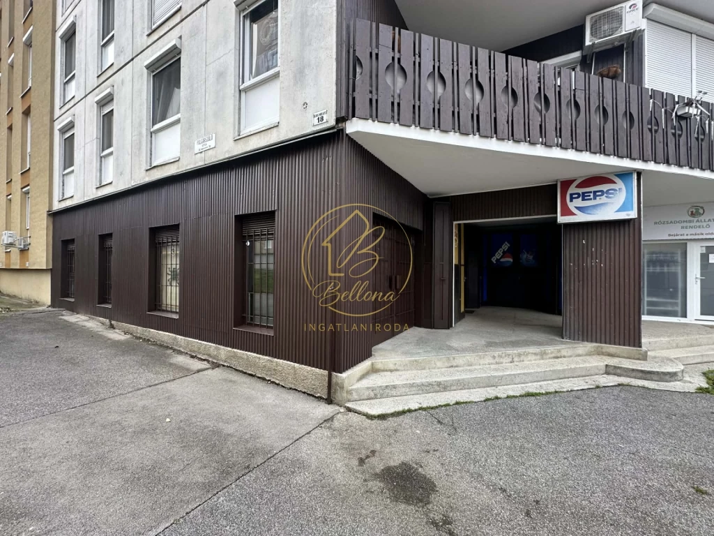 For sale panel flat, Pécs, Megyer