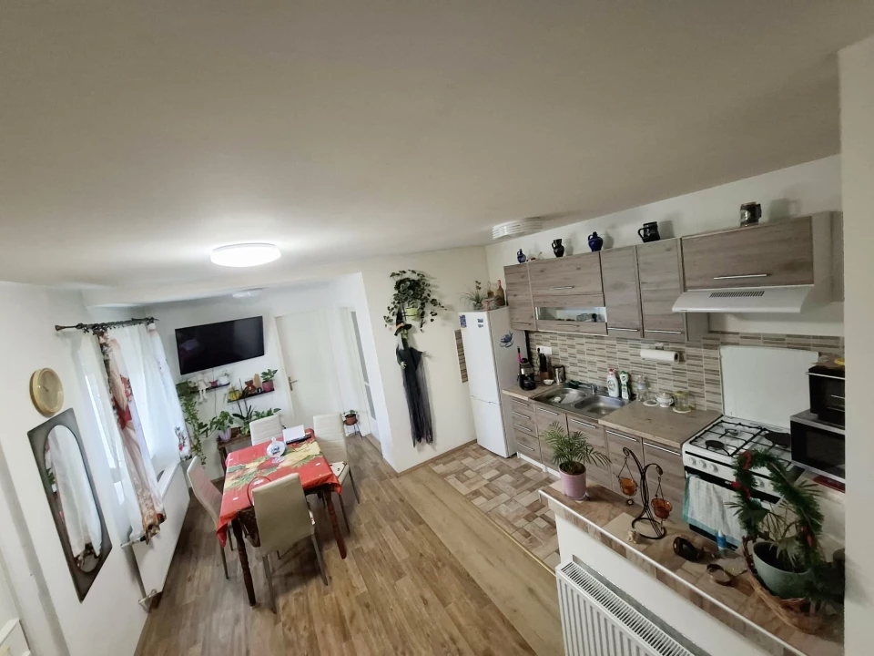 Eladó családi ház, Jákó