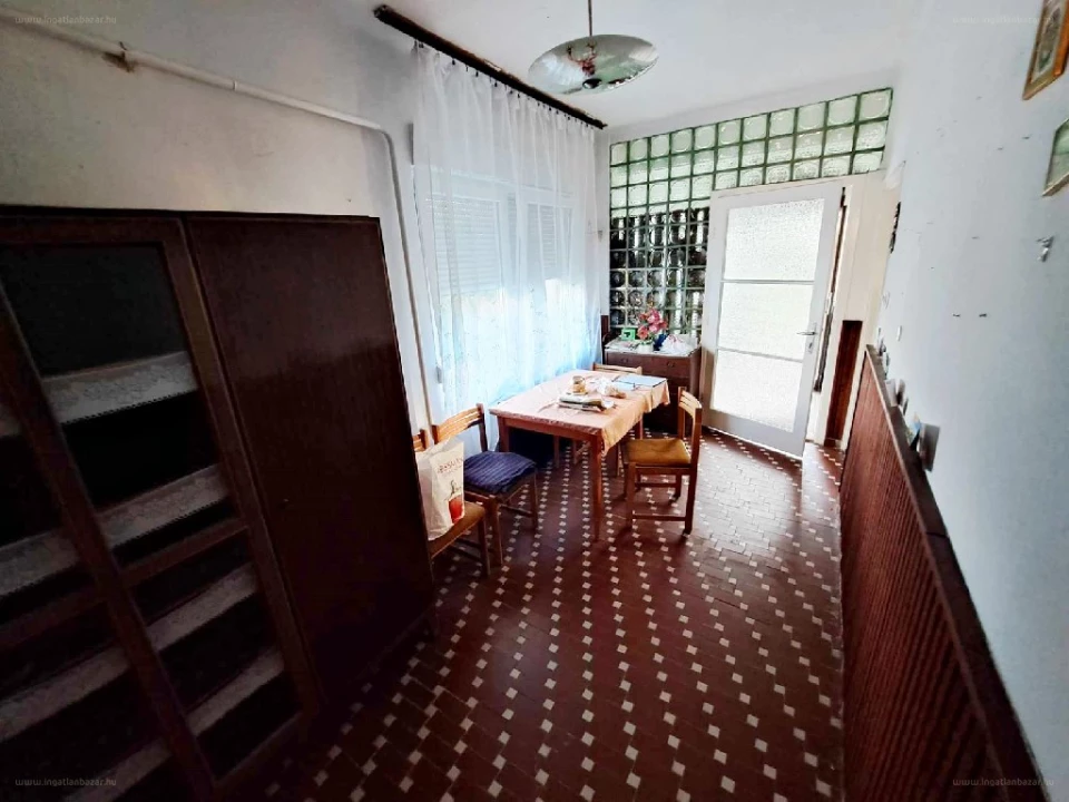 Eladó családi ház, Kaposvár