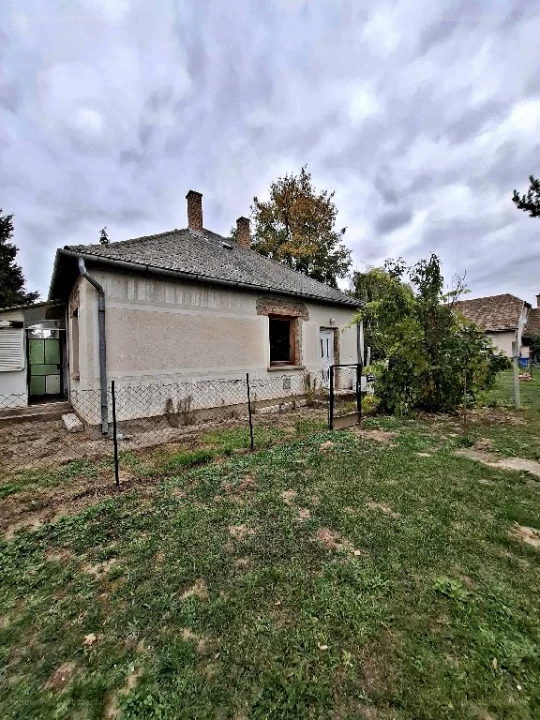 Eladó családi ház, Somogysárd