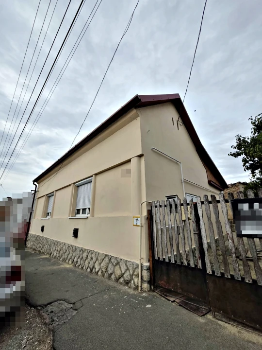 Eladó családi ház, Kaposvár