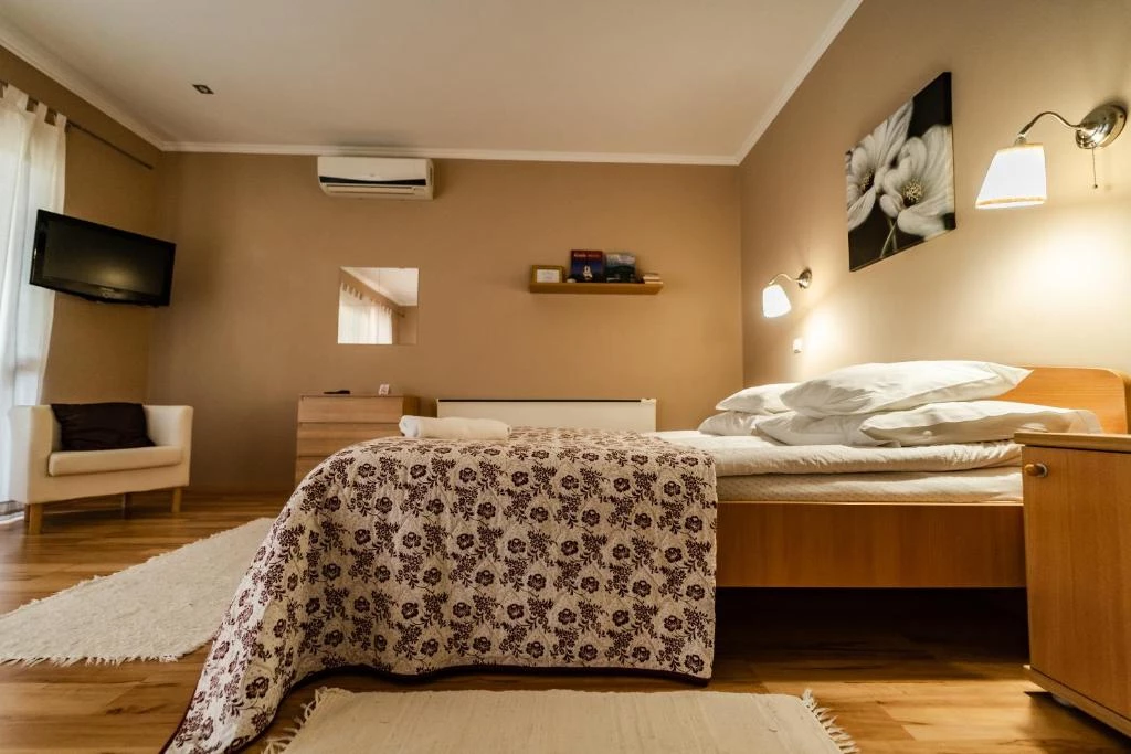 Eladó családi ház, Gyula