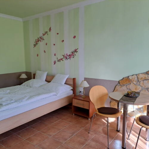 For sale hotel, inn, Gyula