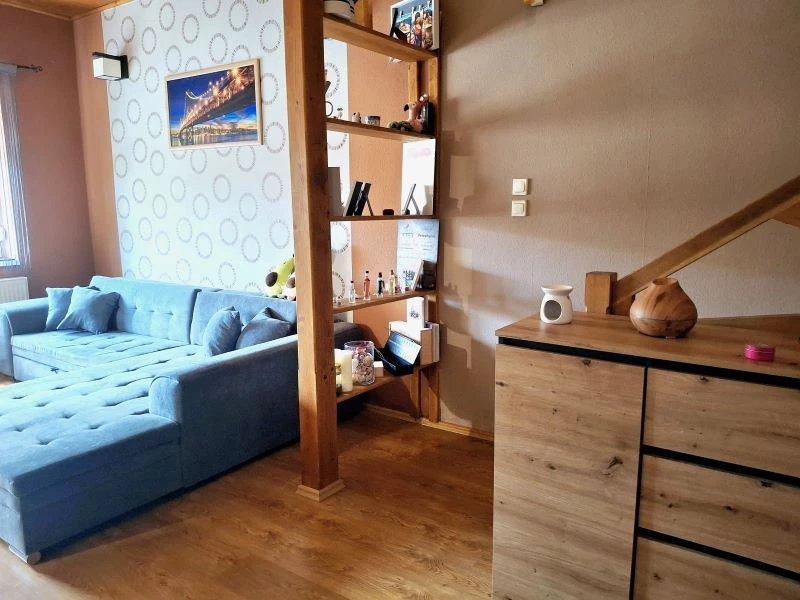 Eladó családi ház, Markaz