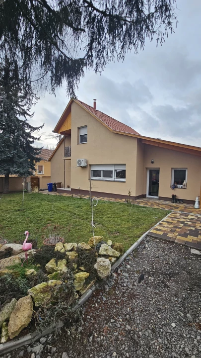 c3-1-name c2-1-name, Magyarszék