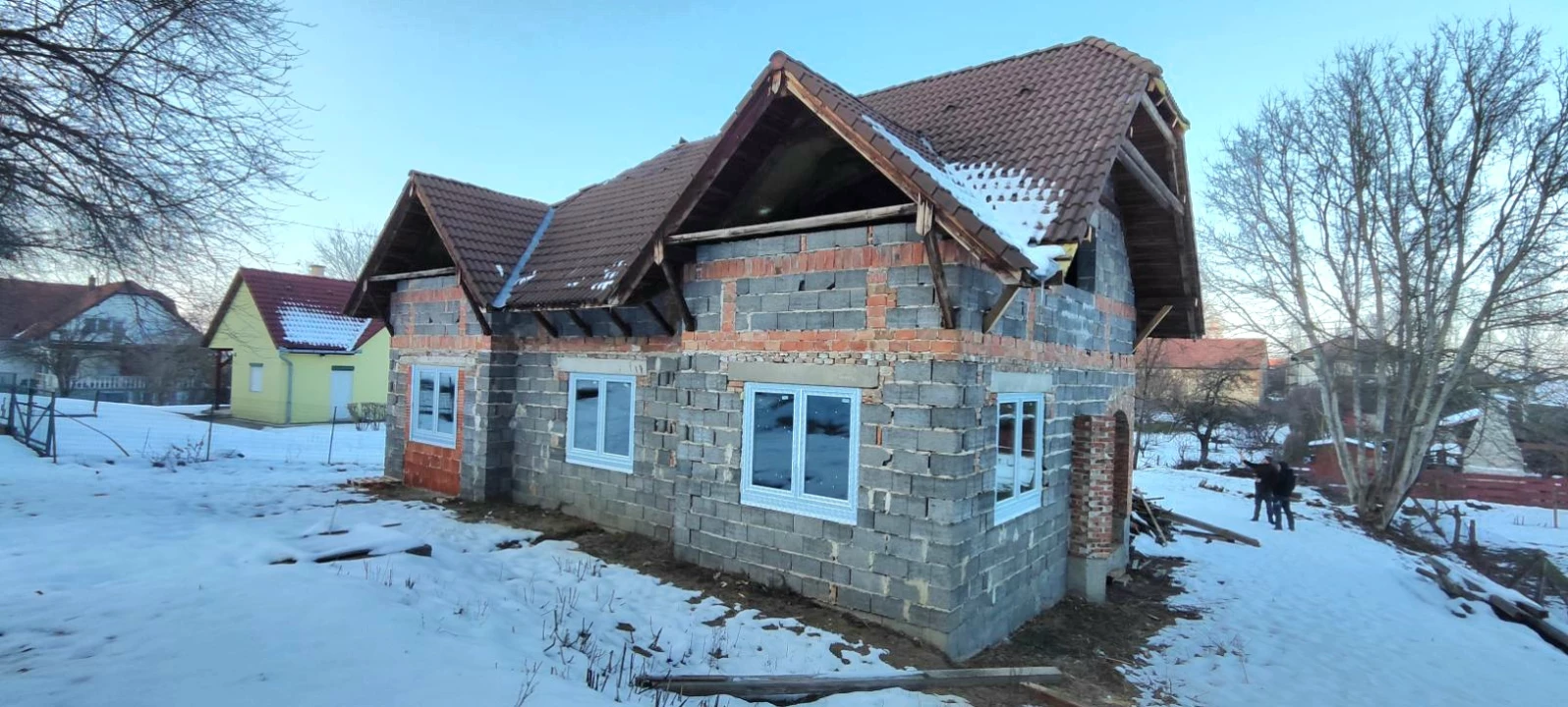 c3-1-name c2-1-name, Magyarhertelend