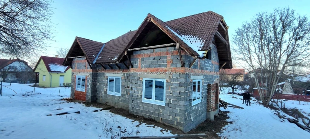 c3-1-name c2-1-name, Magyarhertelend, Váci utca