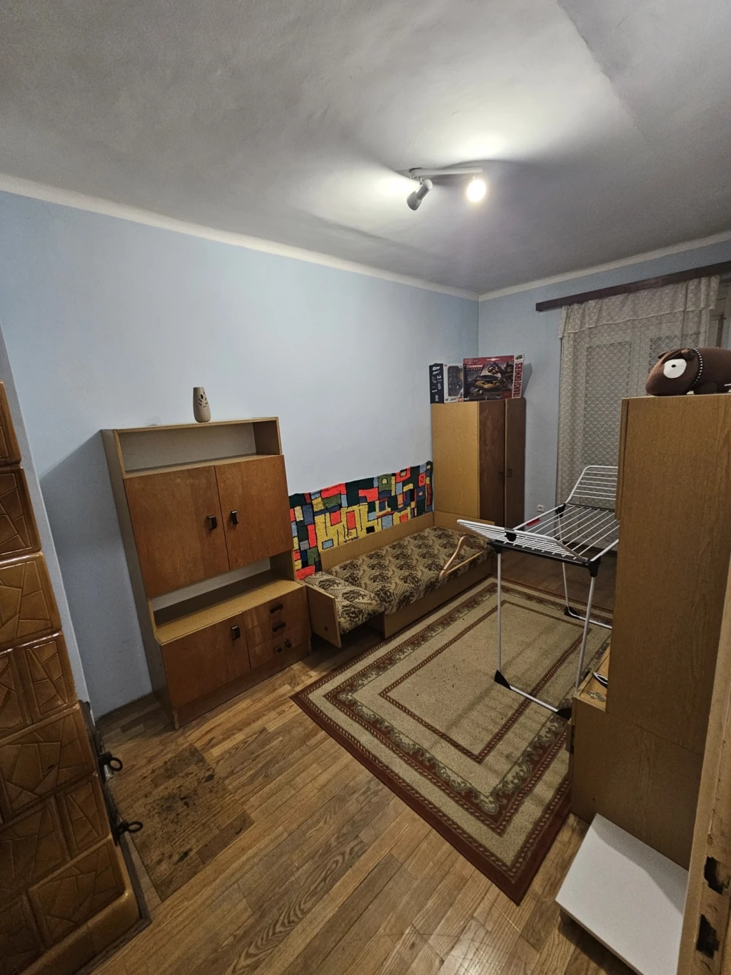 c3-1-name c2-19-name, Komló, Arany János utca