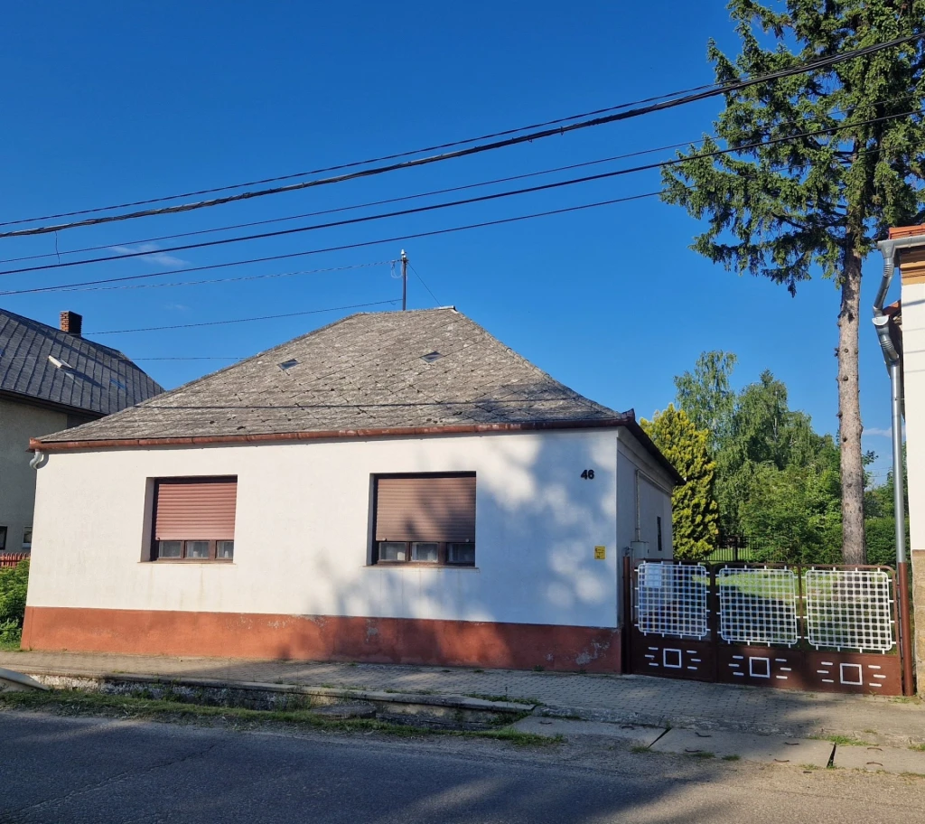 c3-1-name c2-1-name, Hosszúhetény, fő utca