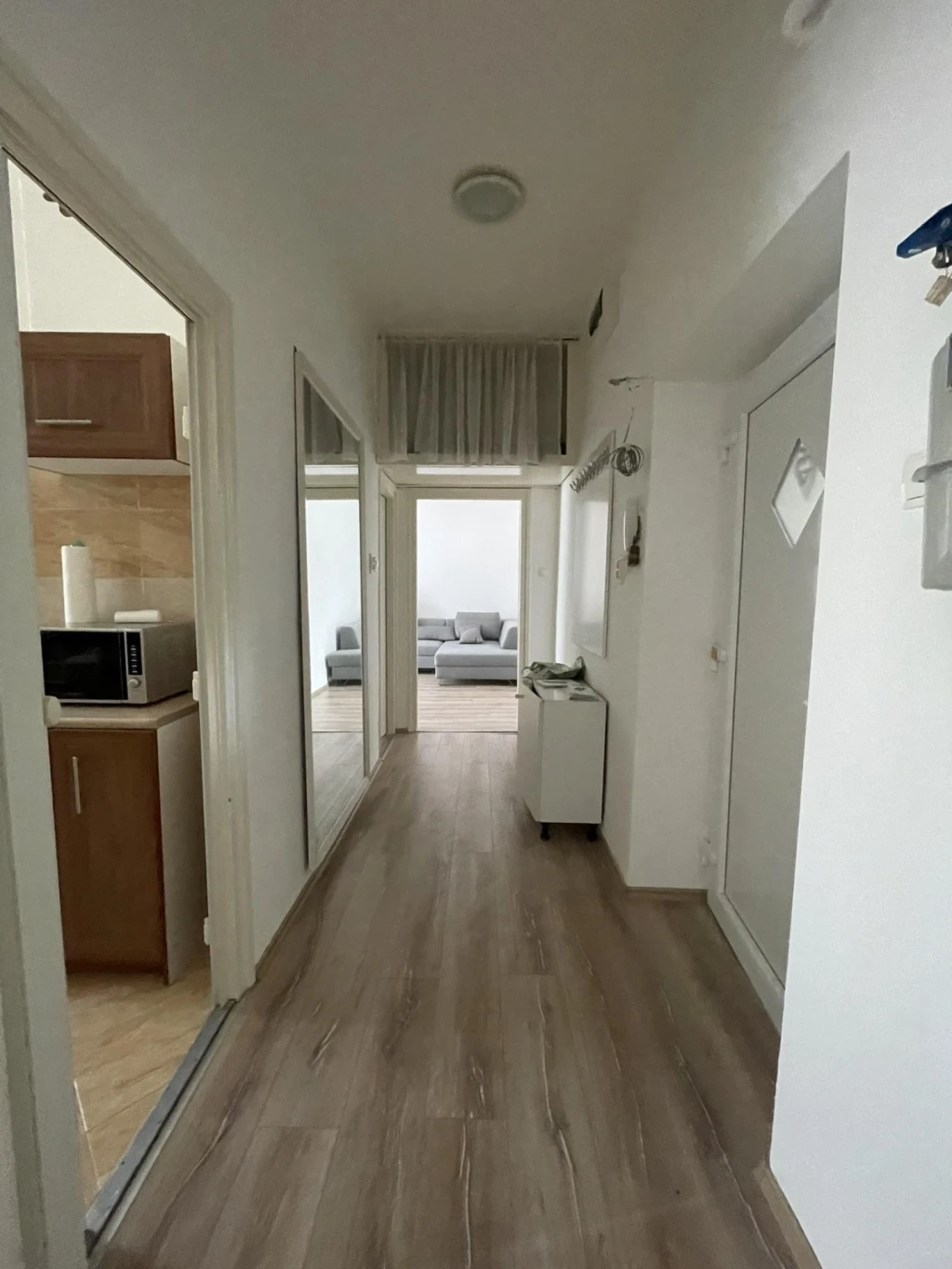 c3-1-name c2-19-name, Komló, Zrinyi Miklós utca