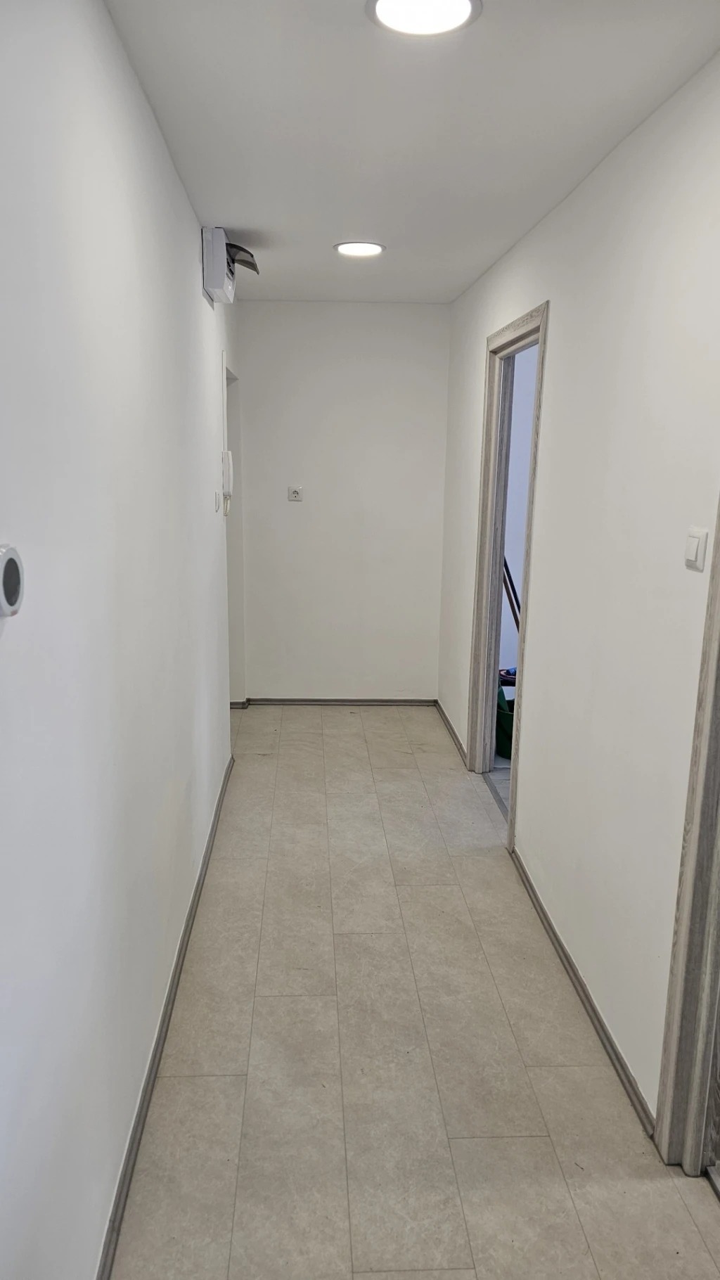 c3-1-name c2-19-name, Komló, Kiss József utca