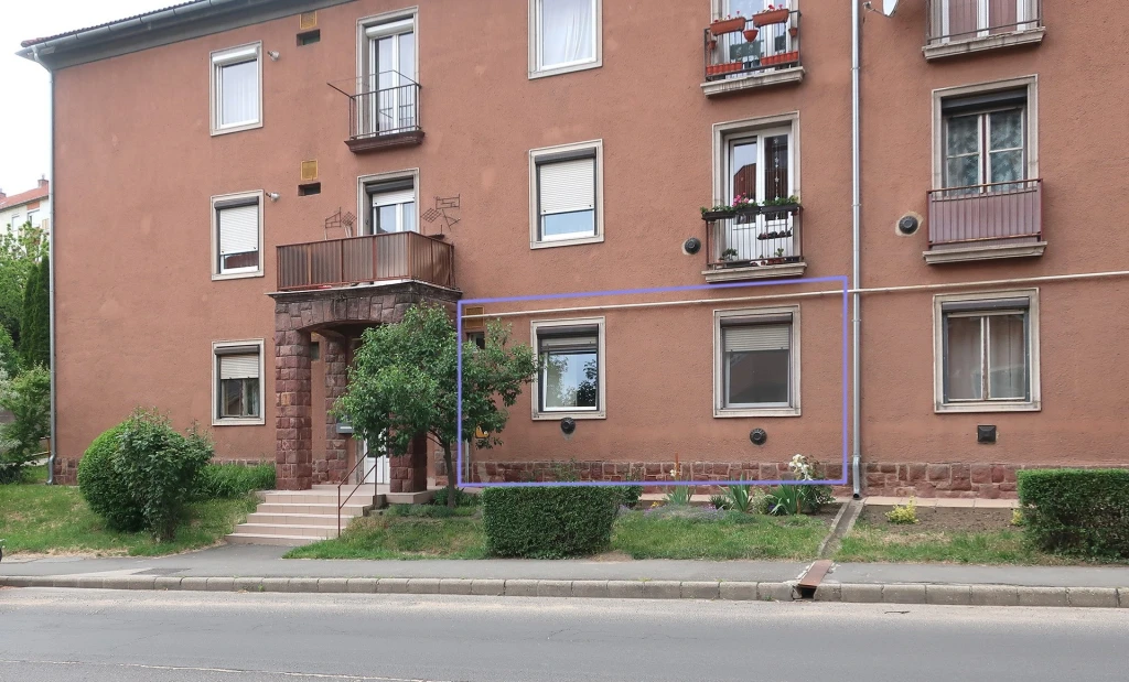 Eladó Lakás, Komló Berek utca  21.900.000 Ft