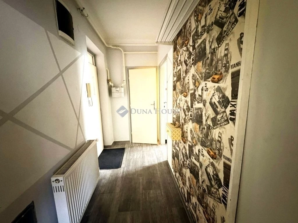 Eladó lakás, Szeged