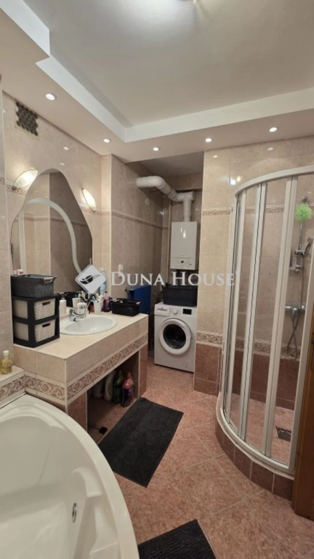 Eladó lakás, Szeged