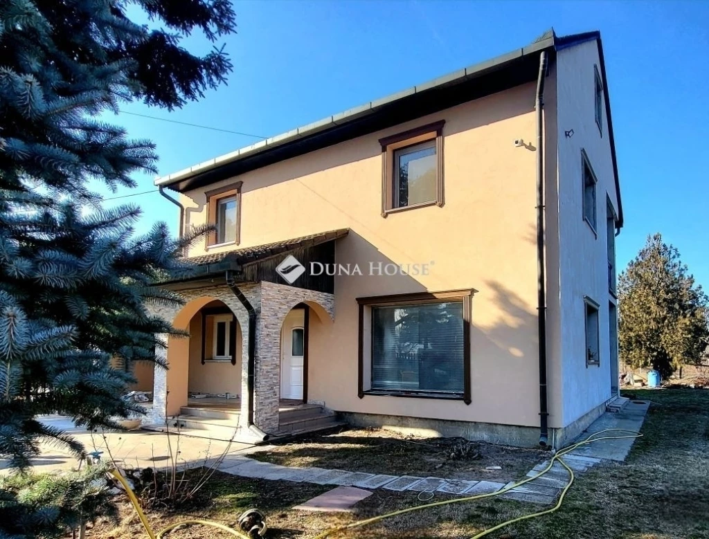 Eladó ház, Balástya