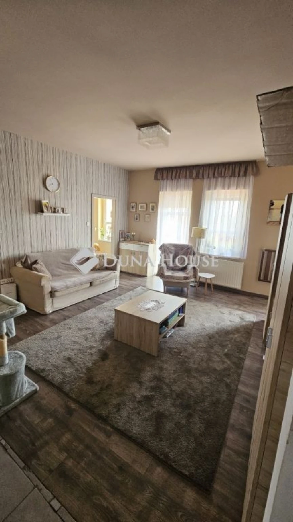 c3-1-name c2-19-name, Hódmezővásárhely, Vöröskereszt utca