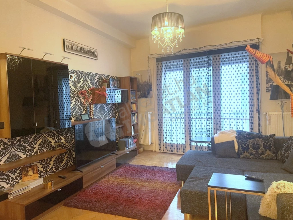 For rent brick flat, Budapest VI. kerület, Hajós utca