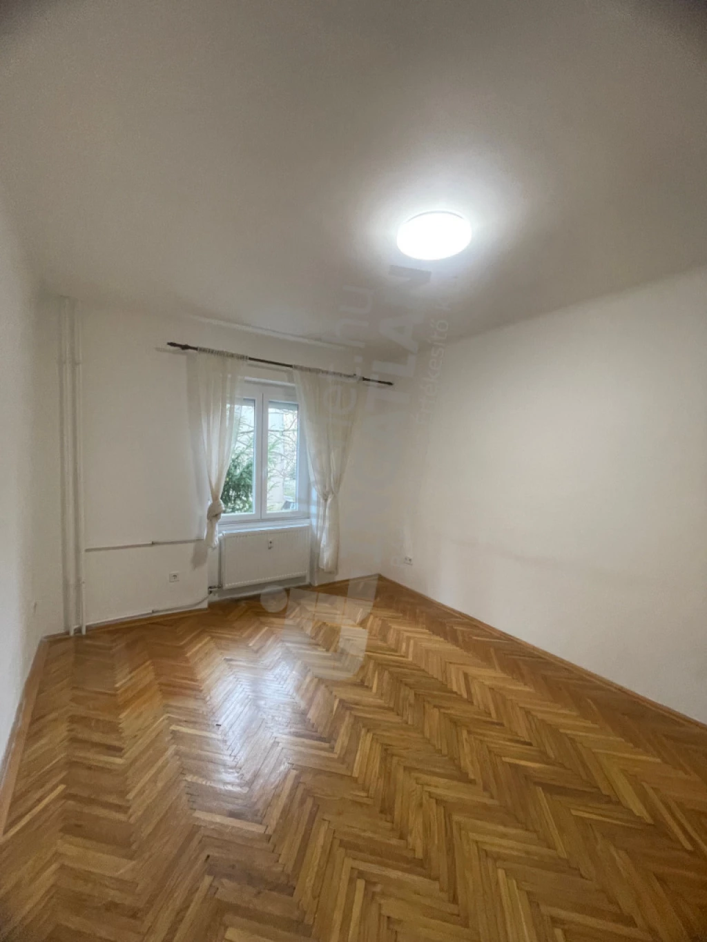 Kiadó téglalakás, Budapest XI. kerület, Villányi út